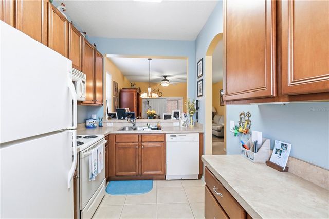 1240 RETREAT VIEW CIRCLE, Sanford, FL 32771