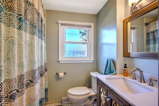 210 Irving Avenue, Warwick, RI 02888