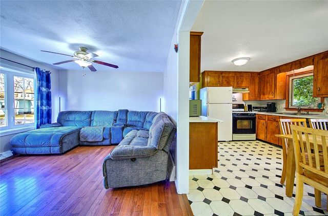 210 Irving Avenue, Warwick, RI 02888