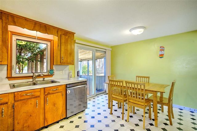 210 Irving Avenue, Warwick, RI 02888