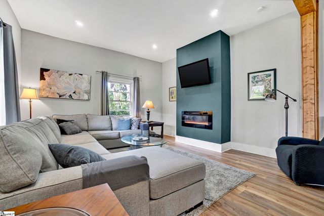 505 W Hayne Street, Woodruff, SC 29388