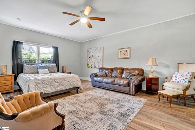 505 W Hayne Street, Woodruff, SC 29388