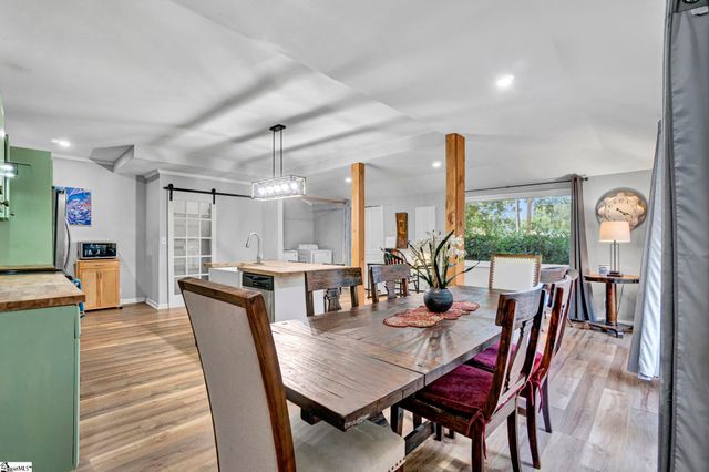 505 W Hayne Street, Woodruff, SC 29388