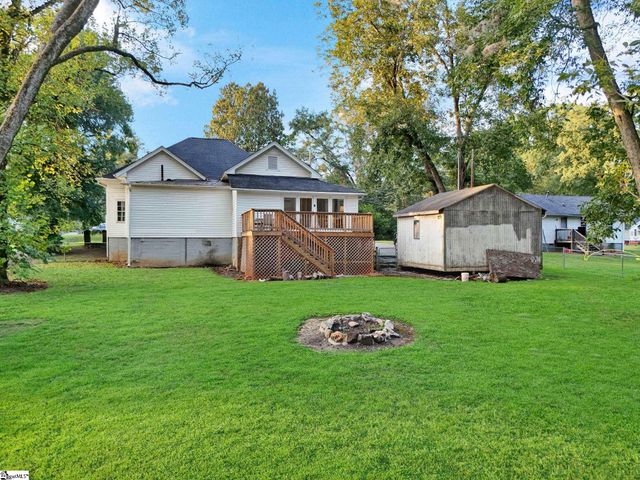 505 W Hayne Street, Woodruff, SC 29388