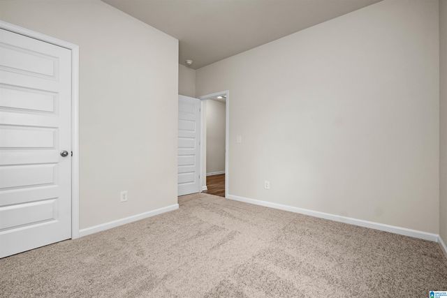 5477 HEADWINDS LANE, Bessemer, AL 35022