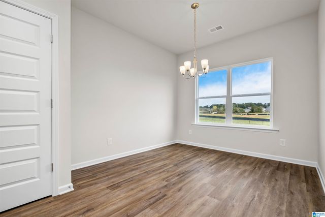 5477 HEADWINDS LANE, Bessemer, AL 35022