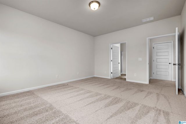 5477 HEADWINDS LANE, Bessemer, AL 35022