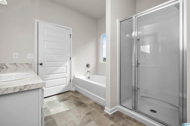 5477 HEADWINDS LANE, Bessemer, AL 35022