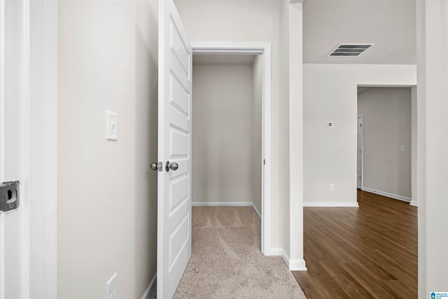 5477 HEADWINDS LANE, Bessemer, AL 35022