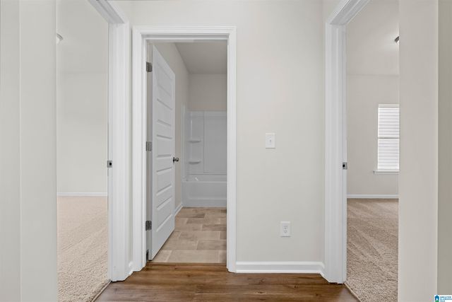 5477 HEADWINDS LANE, Bessemer, AL 35022