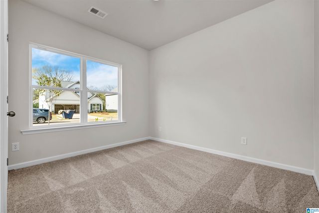 5477 HEADWINDS LANE, Bessemer, AL 35022