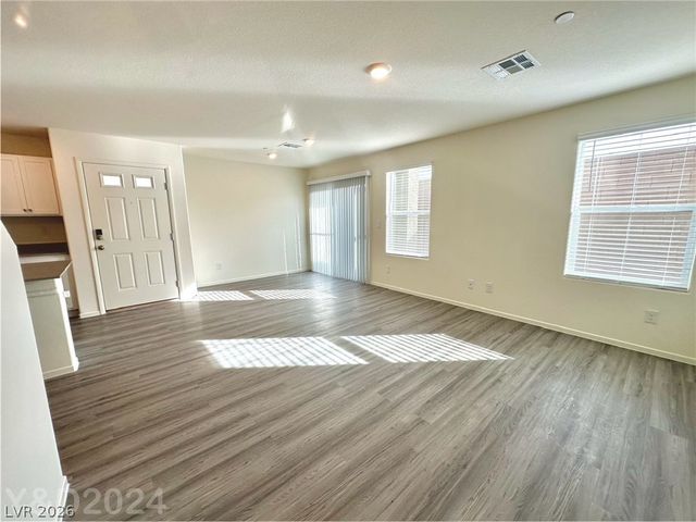 4439 Honey Hills Avenue, Las Vegas, NV 89141