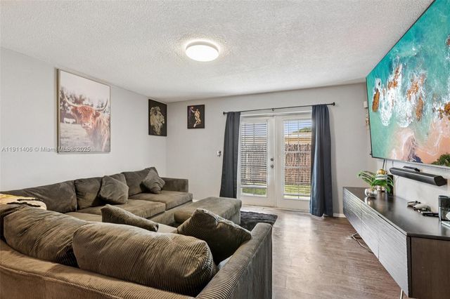 2117 E Bond Dr 1, West Palm Beach, FL 33415