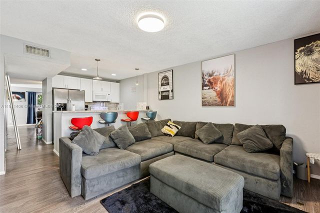 2117 E Bond Dr 1, West Palm Beach, FL 33415