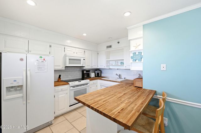 1896 New River Inlet Road 1101, Sneads Ferry, NC 28460