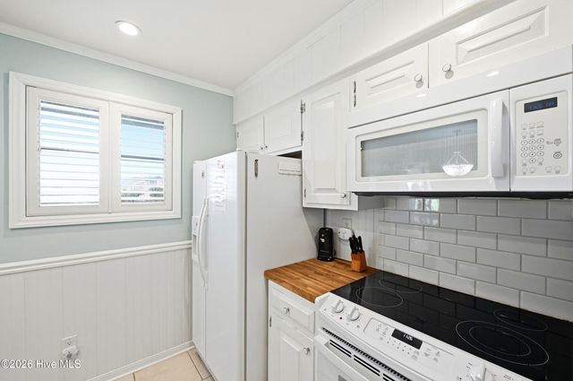 1896 New River Inlet Road 1101, Sneads Ferry, NC 28460