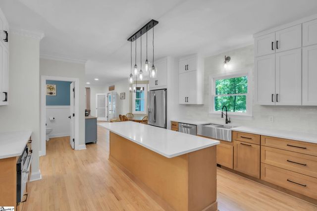203 Shefwood Drive, Easley, SC 29642
