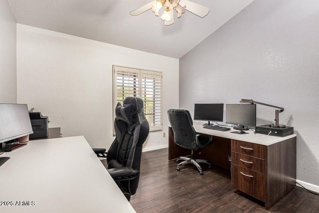 6727 W Kristal Way, Glendale, AZ 85308