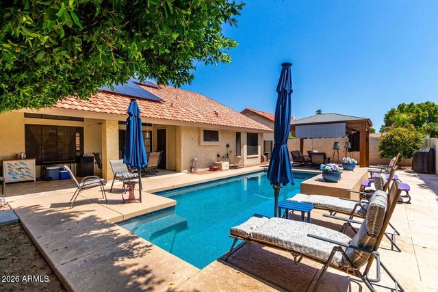 6727 W Kristal Way, Glendale, AZ 85308