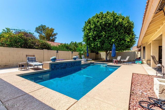 6727 W Kristal Way, Glendale, AZ 85308