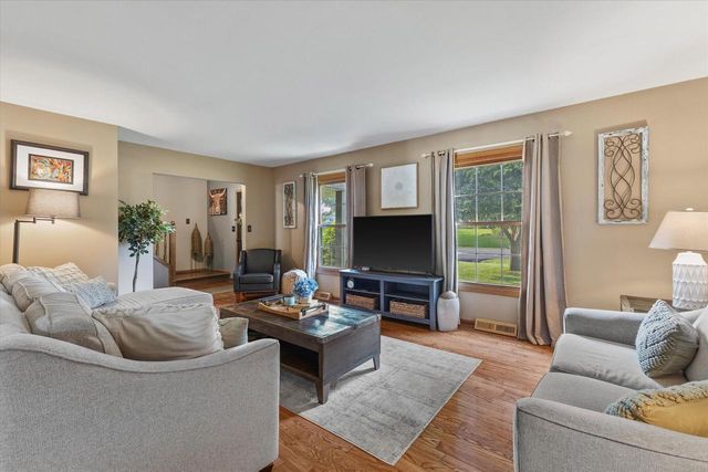 25815 Portsmouth ROAD, Wind Lake, WI 53185