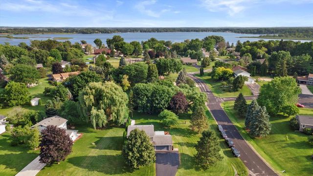 25815 Portsmouth ROAD, Wind Lake, WI 53185