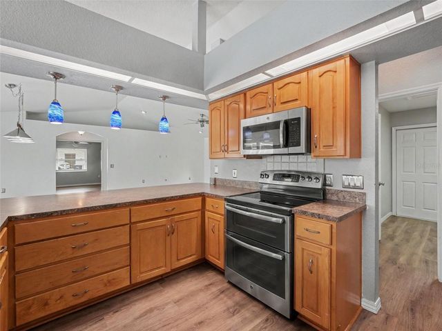 6736 NELLS WAY, Lakeland, FL 33813