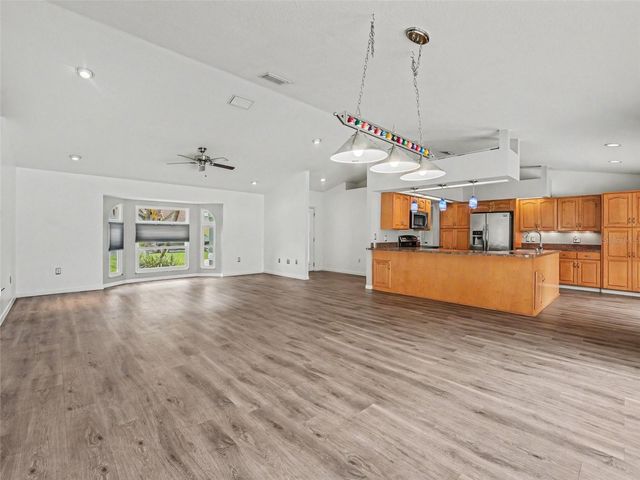 6736 NELLS WAY, Lakeland, FL 33813