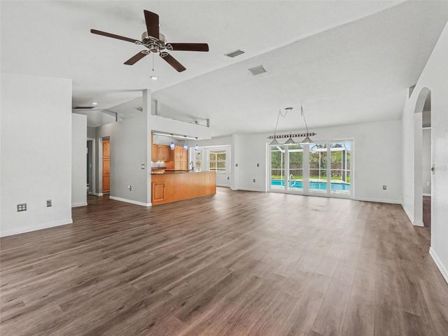 6736 NELLS WAY, Lakeland, FL 33813