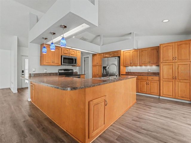 6736 NELLS WAY, Lakeland, FL 33813