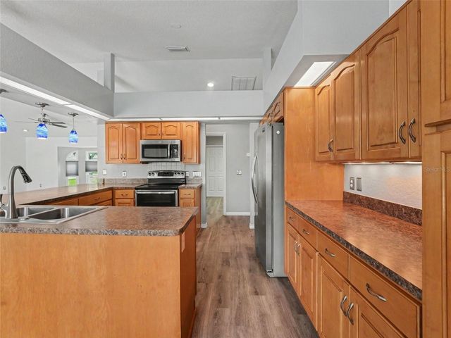 6736 NELLS WAY, Lakeland, FL 33813