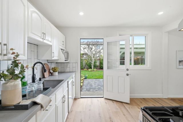 824 Arguello Boulevard, Pacifica, CA 94044