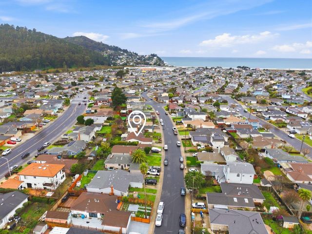 824 Arguello Boulevard, Pacifica, CA 94044