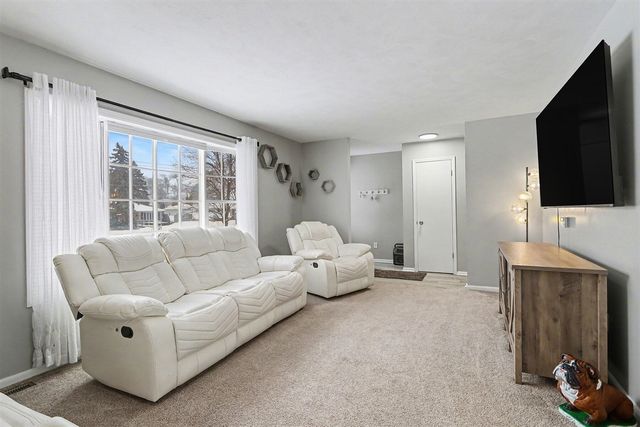 604 Country Club Boulevard, Battle Creek, MI 49015