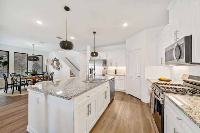1908 Temple, Van Alstyne, TX 75495