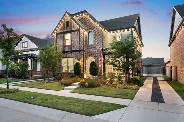 1908 Temple, Van Alstyne, TX 75495