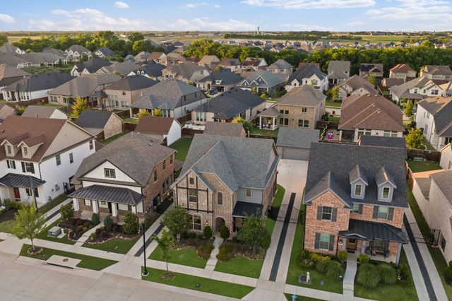 1908 Temple, Van Alstyne, TX 75495
