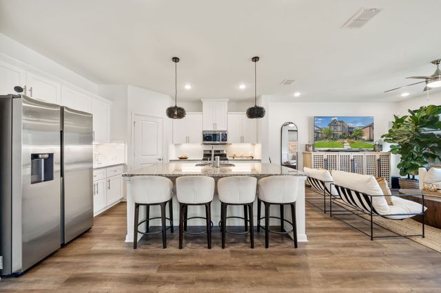 1908 Temple, Van Alstyne, TX 75495