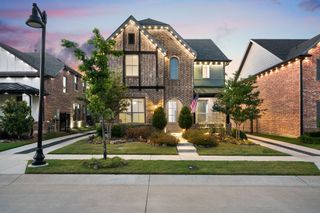 1908 Temple, Van Alstyne, TX 75495