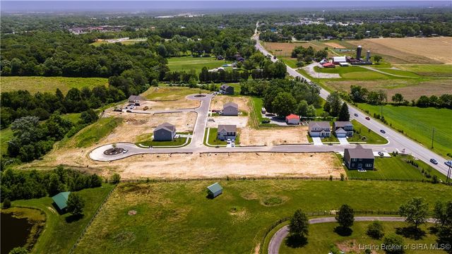 108 Patriot Loop, Sellersburg, IN 47172