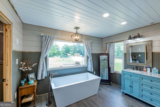 655 White Road, Thomaston, GA 30286