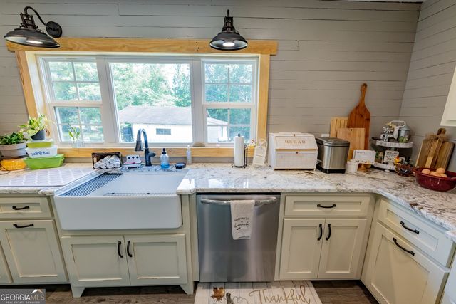 655 White Road, Thomaston, GA 30286