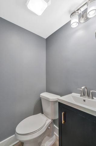 738 McPherson Dr, Nashville, TN 37221