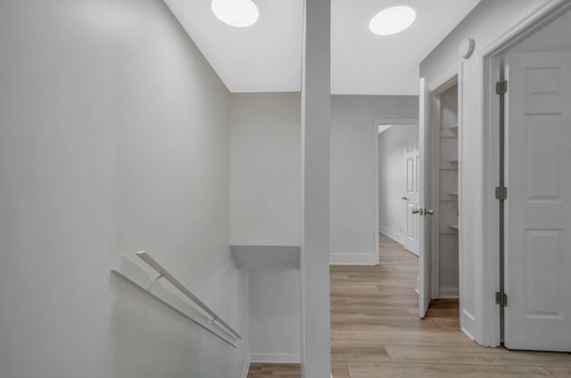 738 McPherson Dr, Nashville, TN 37221