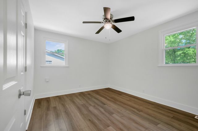 738 McPherson Dr, Nashville, TN 37221