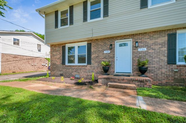 738 McPherson Dr, Nashville, TN 37221