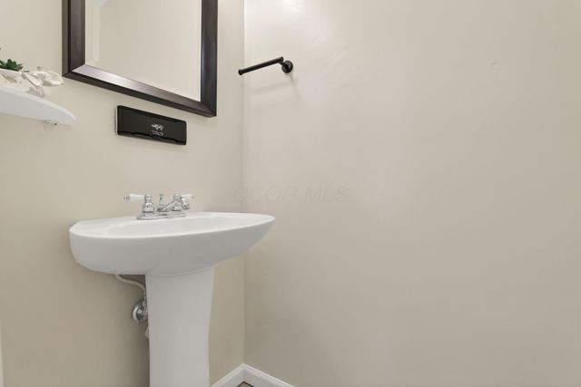 494 Timbercreek Road, Reynoldsburg, OH 43068