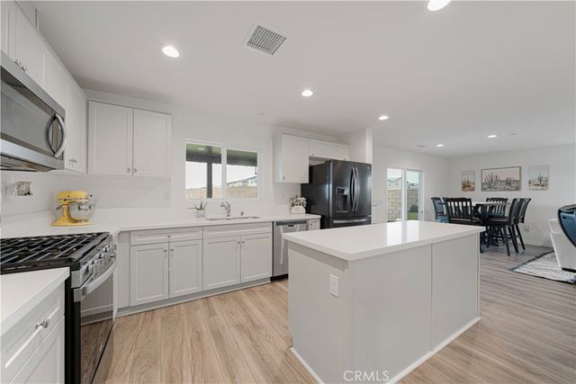 13857 Raven Street, Victorville, CA 92392