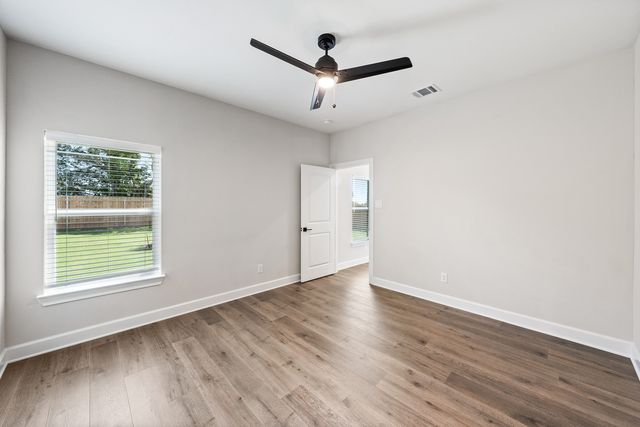 905 Cedar Street, Hutchins, TX 75141
