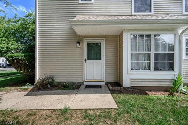 38 Nottingham Way, Franklin Twp., NJ 08873